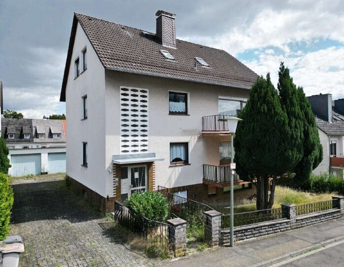 Dreifamilienhaus in ruhiger Stichstraße Kassel-Nordshausen - komplett frei