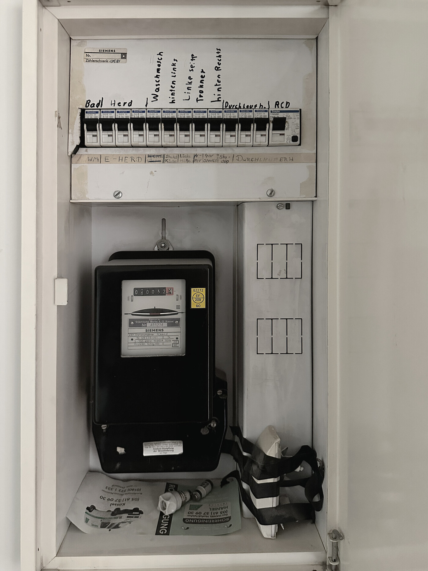 4054 - Stromkasten