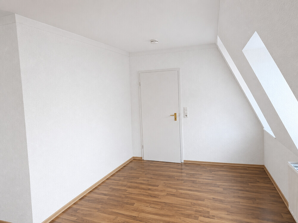 2-Zimmer-Dachgeschoss-Wohnung in Schwarz ... - Photo 5