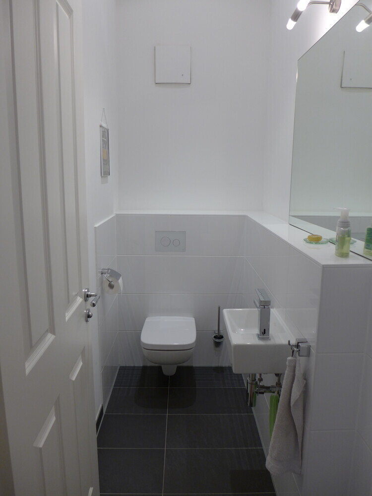 Schöne 6 Zimmer-Altbauwohnung mit Balkon ... - Photo 5