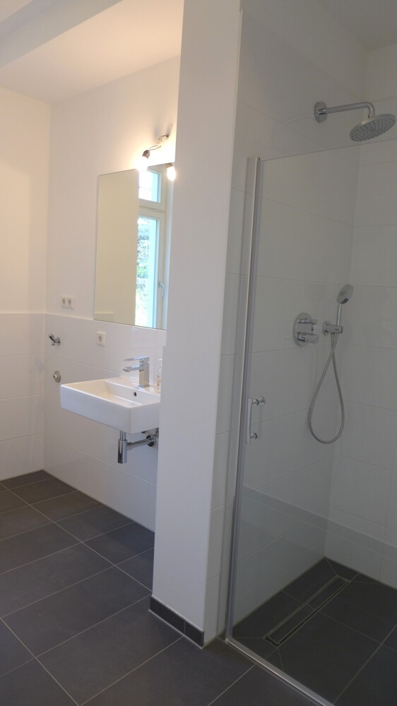 Moderne, ebenerdige Wohnung mit eigenem ... - Foto 4