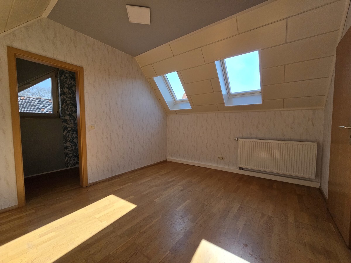 Schlafzimmer mit Ankleidezimmer