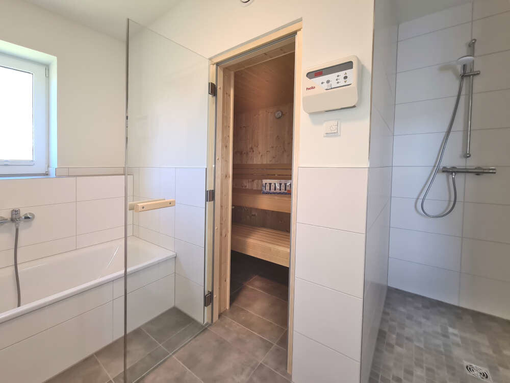 Dusche und Sauna