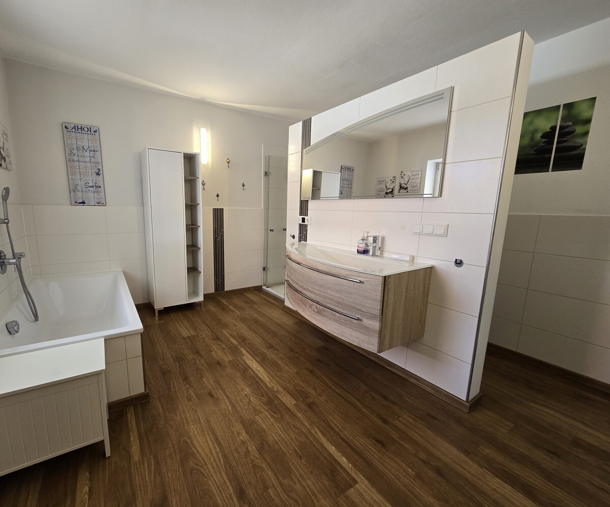 Badezimmer 2