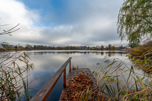 Blick vom eigenen Steg auf den See