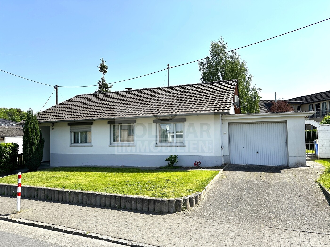 Straßenansicht