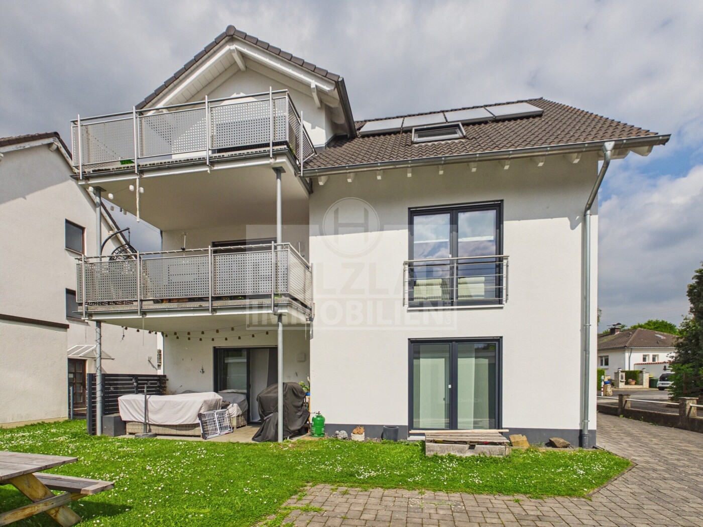Hausrückseite
