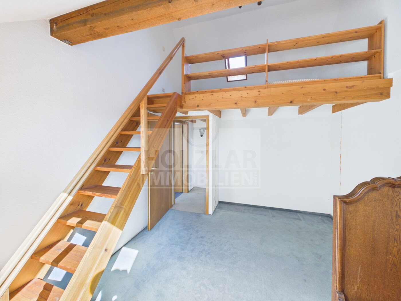 Schlafzimmer 1 mit Galerie DG