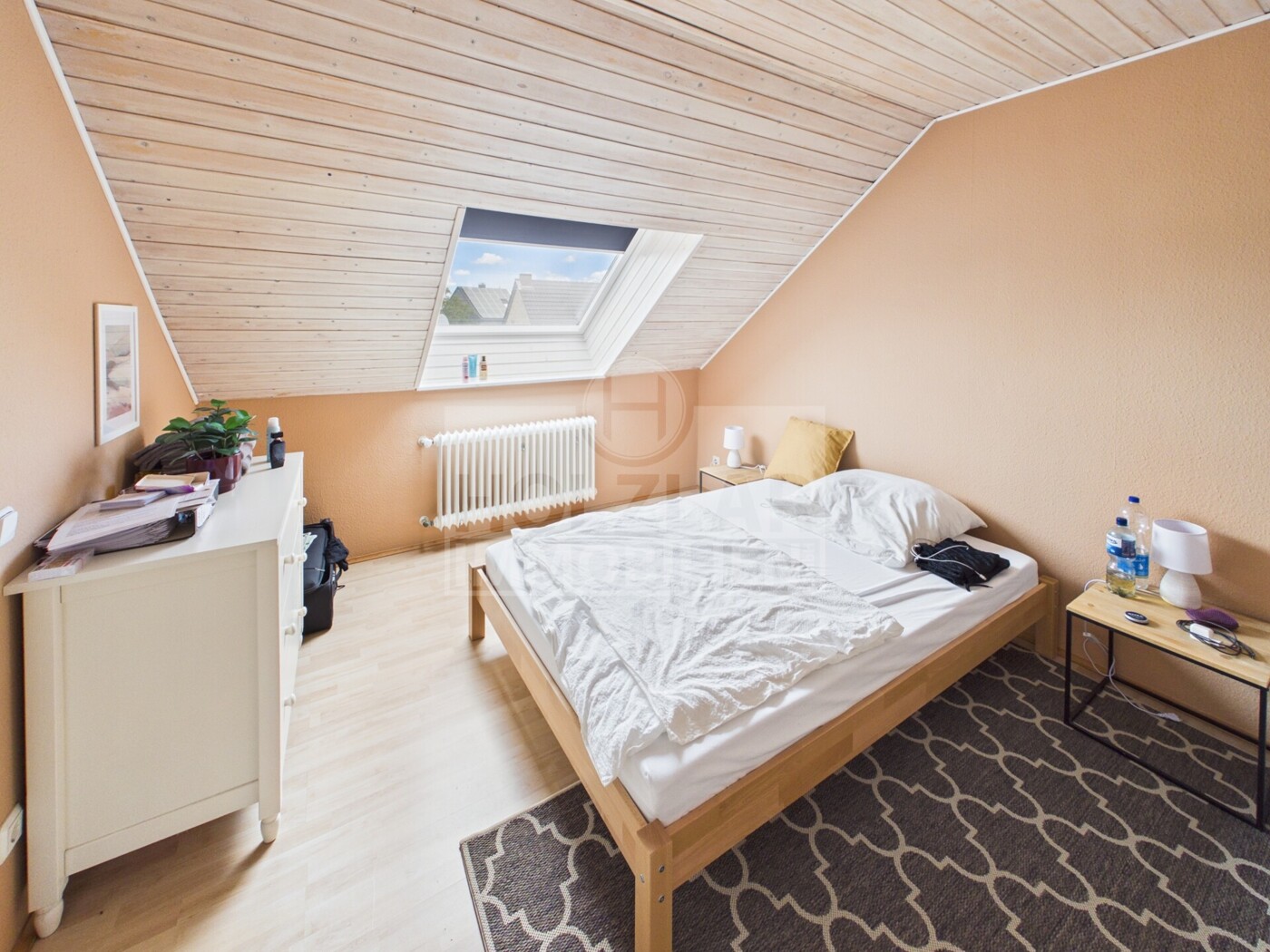 Schlafzimmer 2 DG