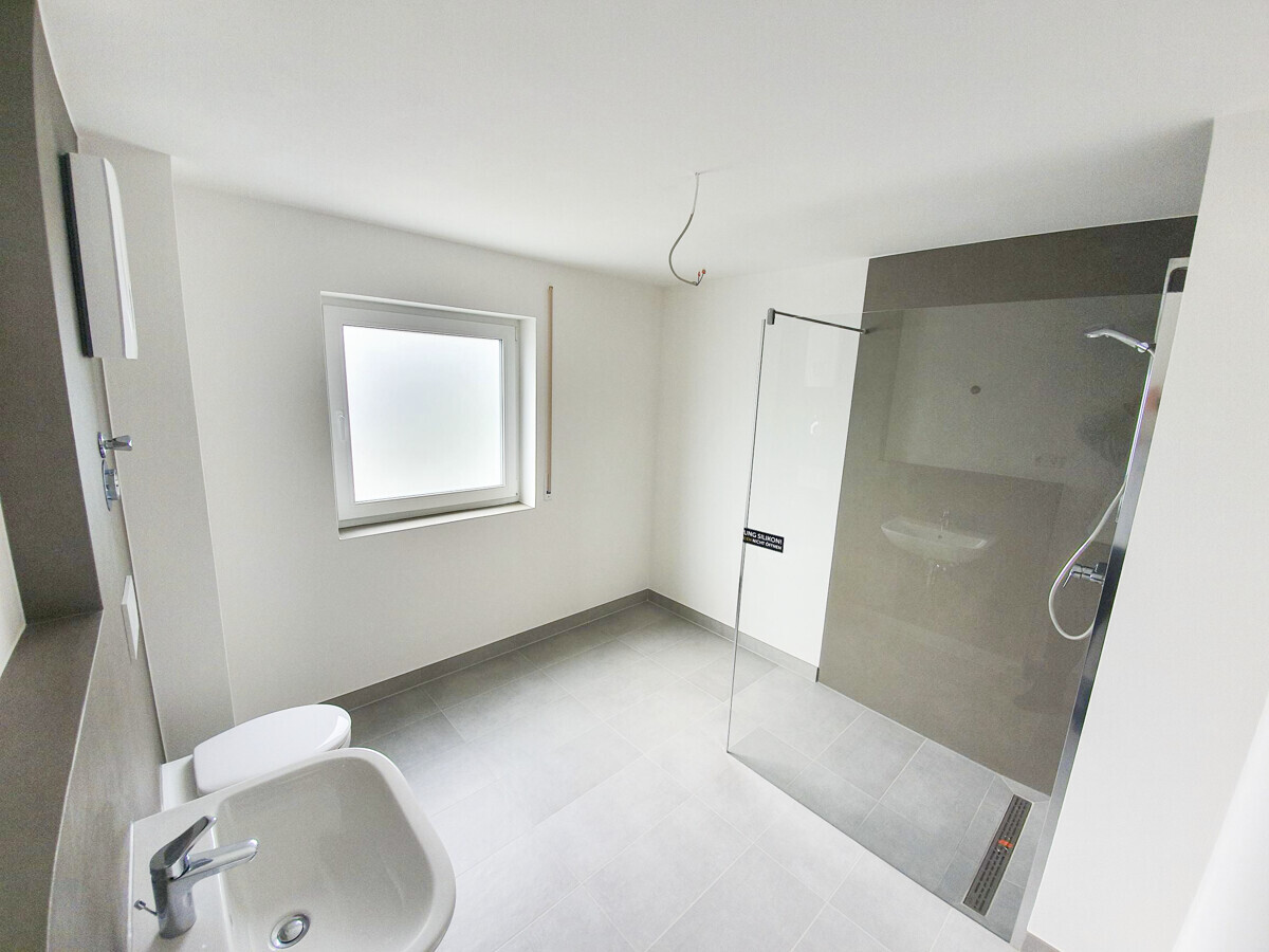 Gepflegte 3-Zimmer-Wohnung mit Stellplatz in Neuhausen ob Eck! - Photo 5