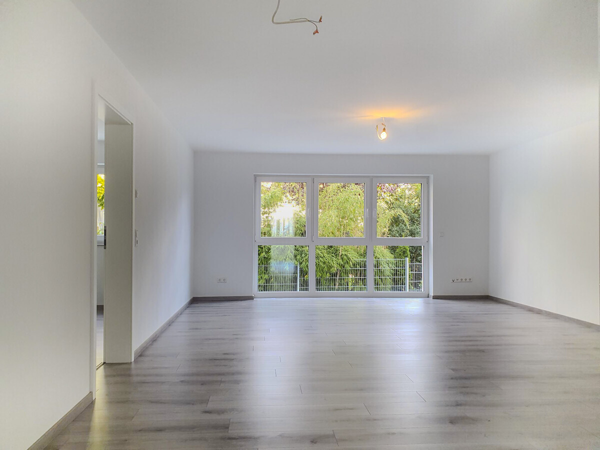 Gepflegte 3-Zimmer-Wohnung mit Stellplatz in Neuhausen ob Eck! - Photo 2