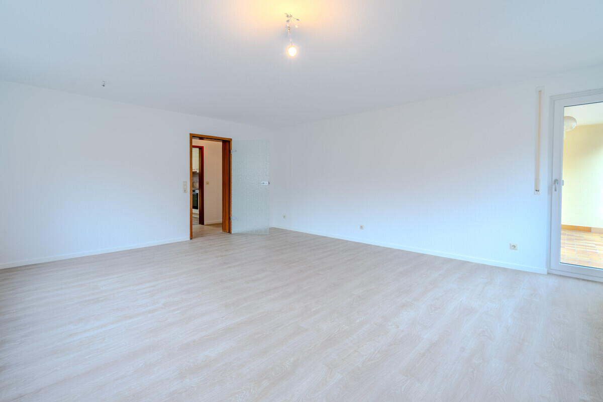 Frisch saniert: 3-Zimmer-Wohnung mit Balkon in Nusplingen! - Photo 3