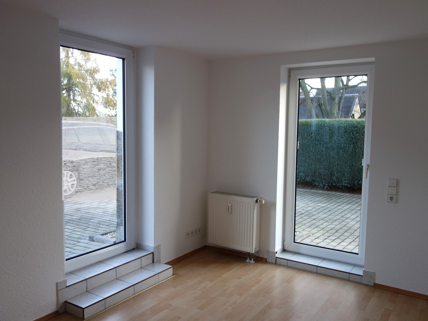 Wohnzimmer m. Ausgang Terrasse