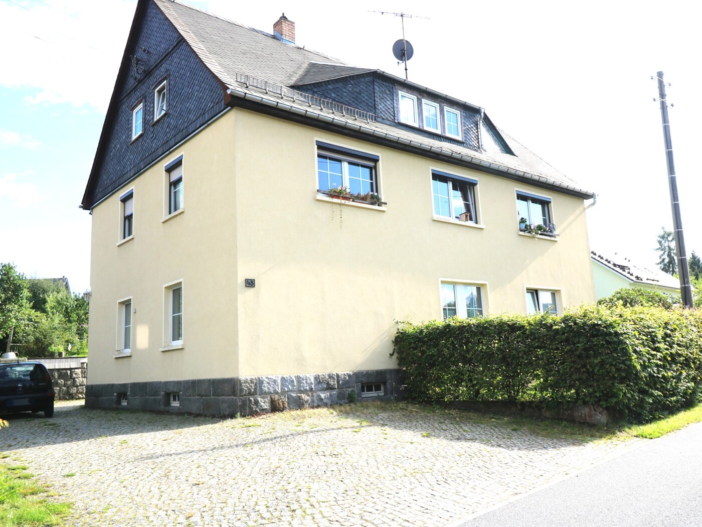 Straßenansicht