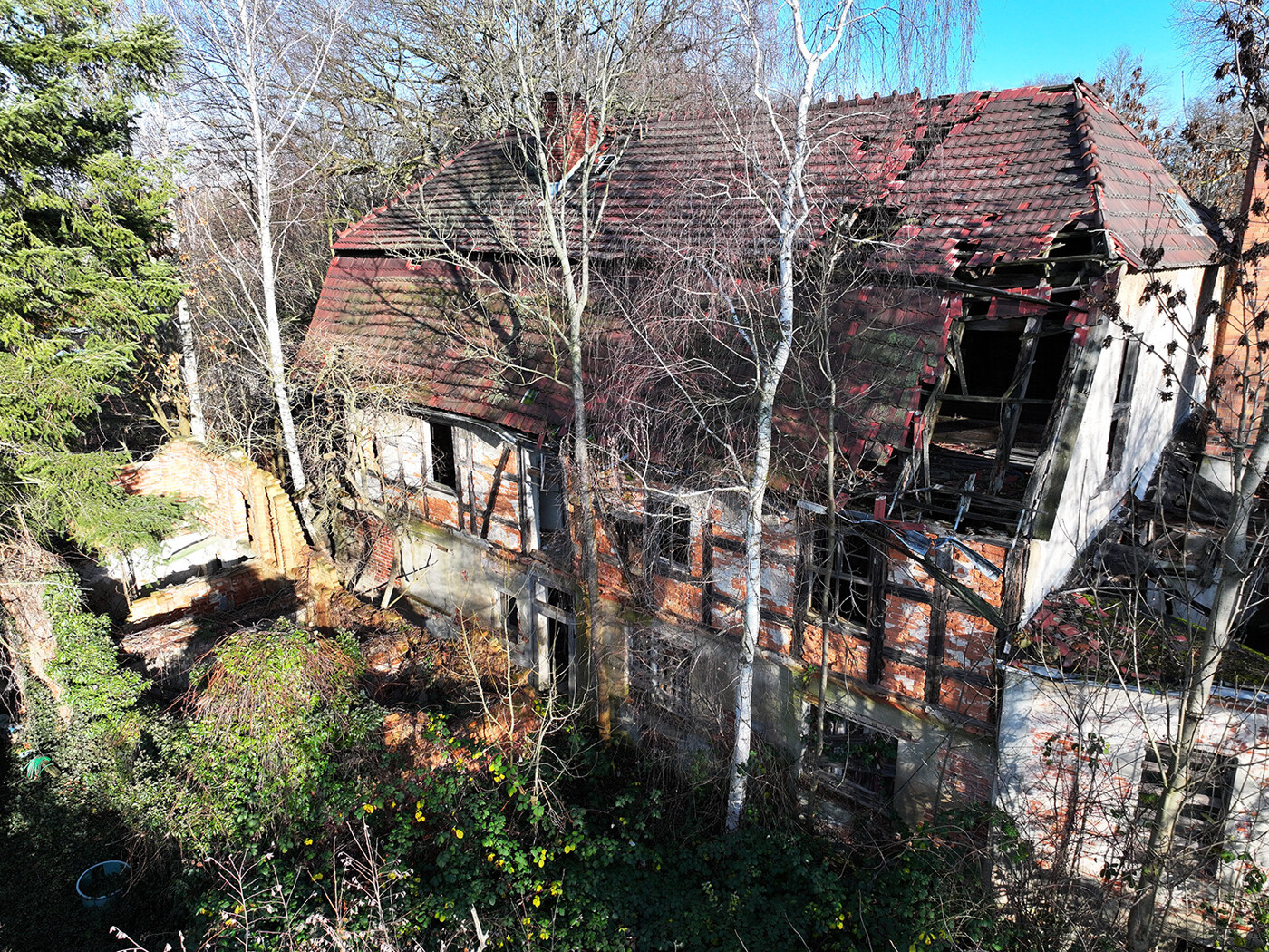 Blick auf das Hauptgebäude