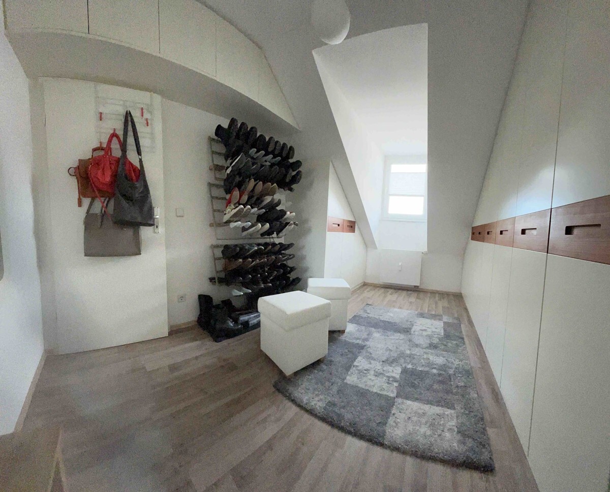 Ankleidezimmer Panorama-Foto 1