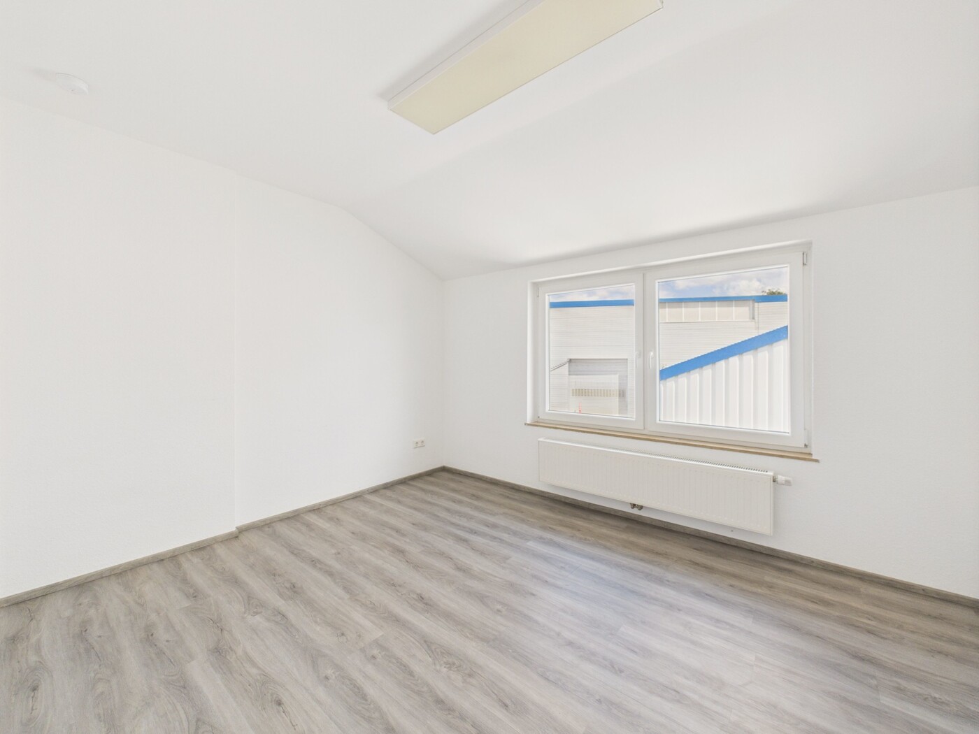 Behandlungsraum/Büro 2