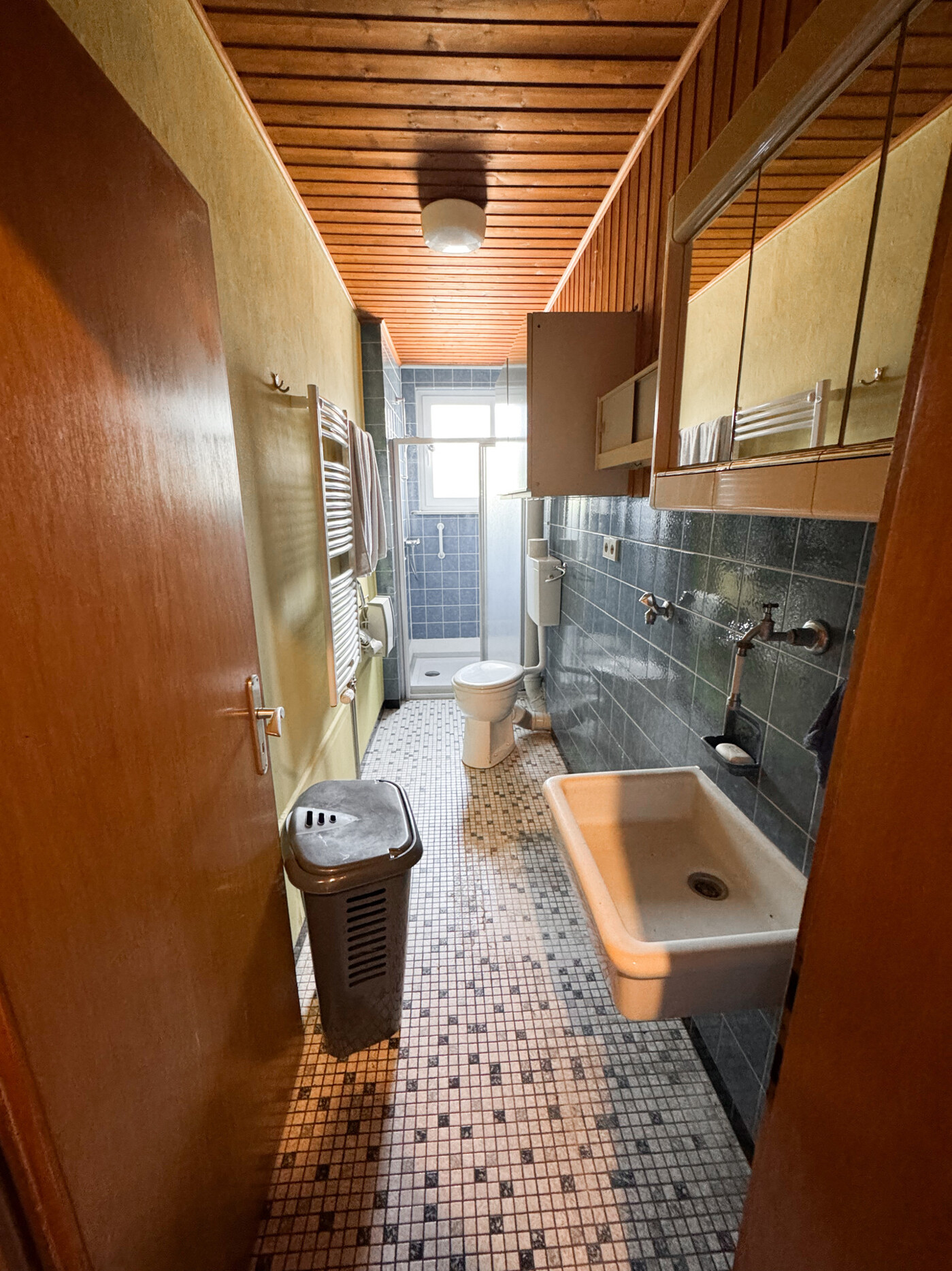 Badezimmer EG