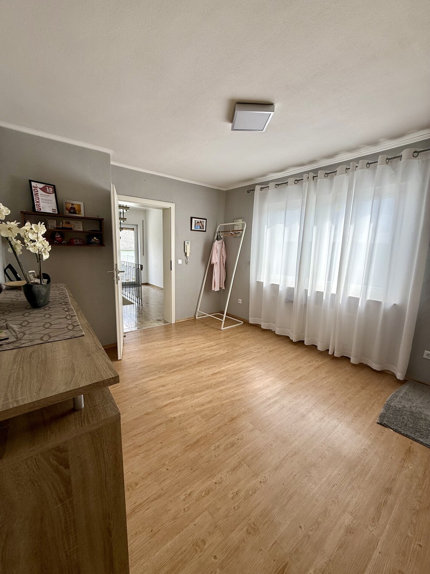 Schlafzimmer/ Durchgang