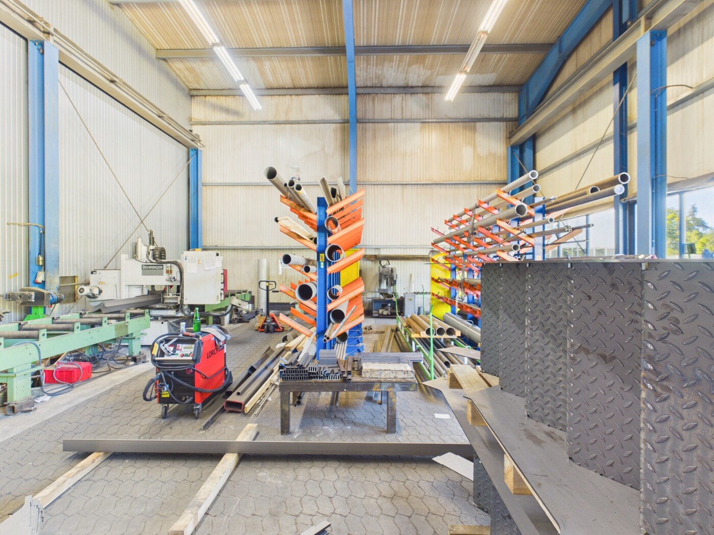Industriehalle / Versand