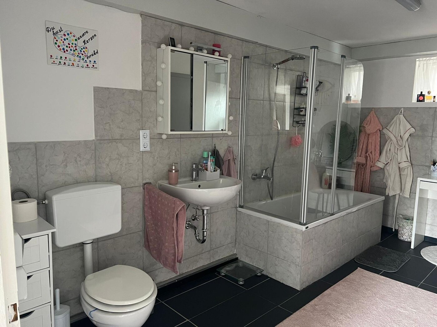 Badezimmer KG