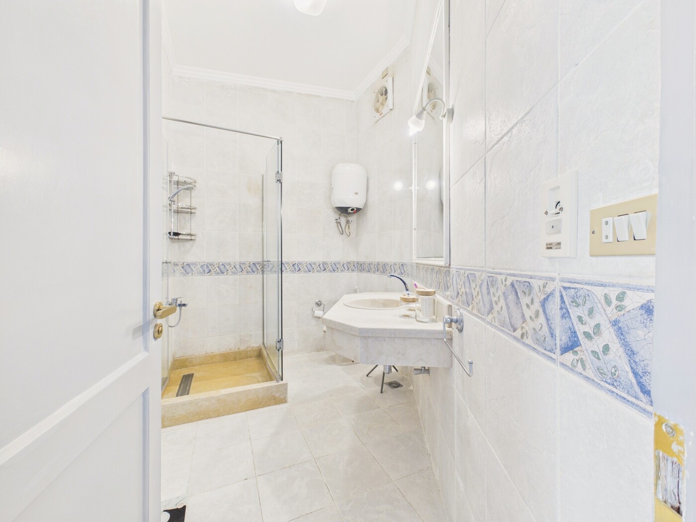 eines der Badezimmer