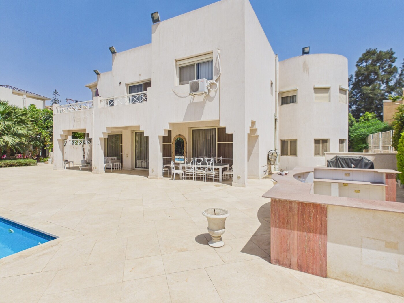 Real View with Terrace 