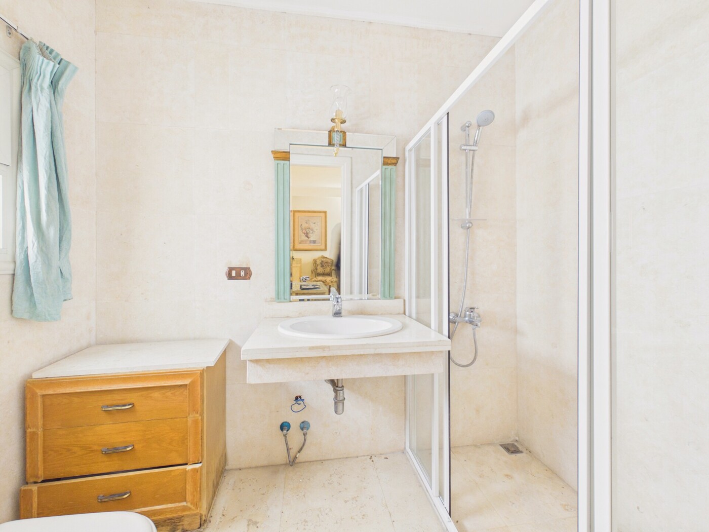 Guest Apartment Bathroom KG