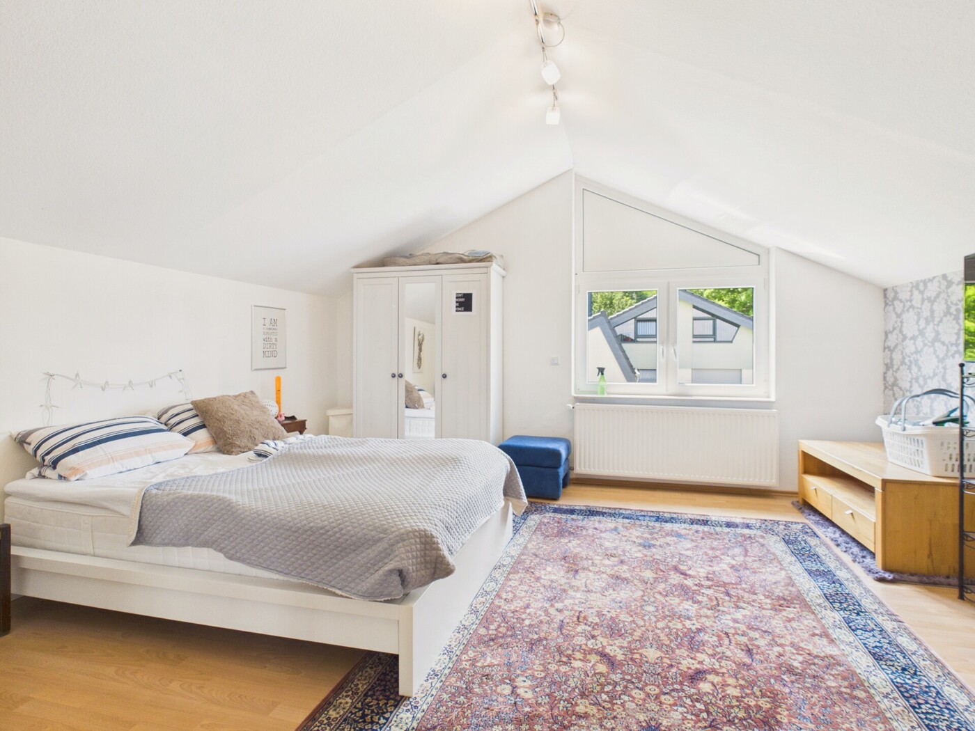 Schlafzimmer OG