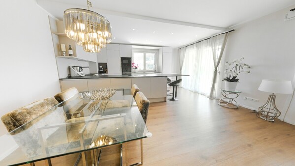 Aktuelle Immobilien 29 Wohnen/Essen