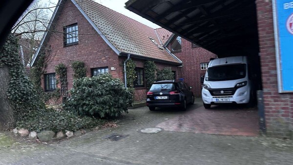 Doppelhaus 18+18a