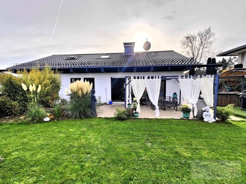 Wohlfühlhaus mit großem Grundstück 