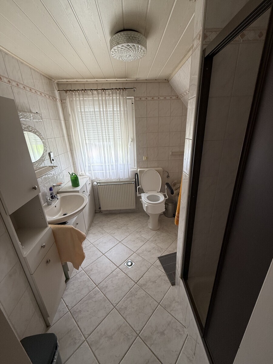 OG -- Badezimmer
