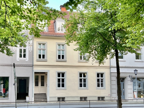 Hausansicht von der Allee zur Neustadt