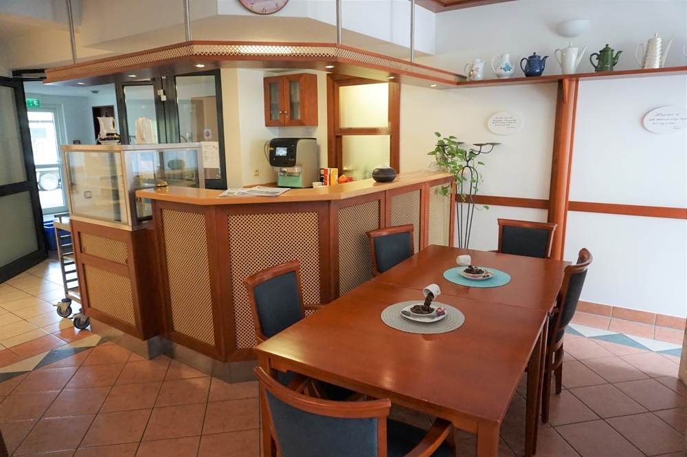 Cafeteria im Eingangsbereich