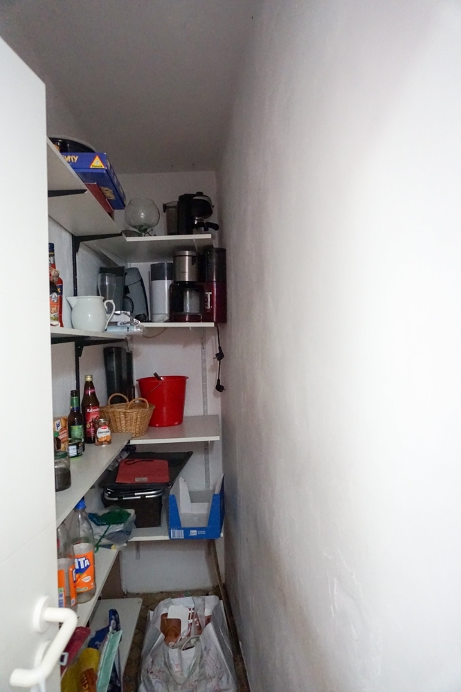 Abstellraum/Speisekammer
