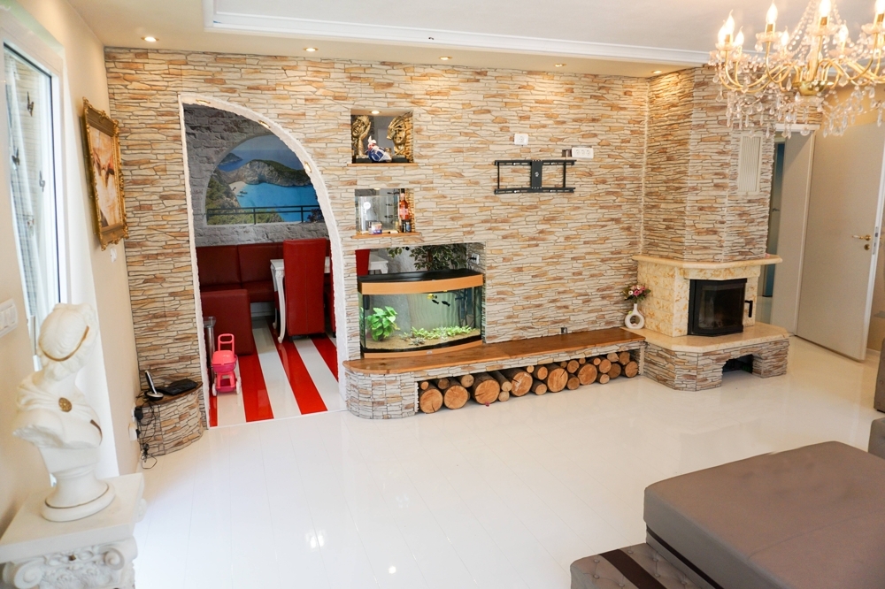 Wohnzimmer OG-Wohnung