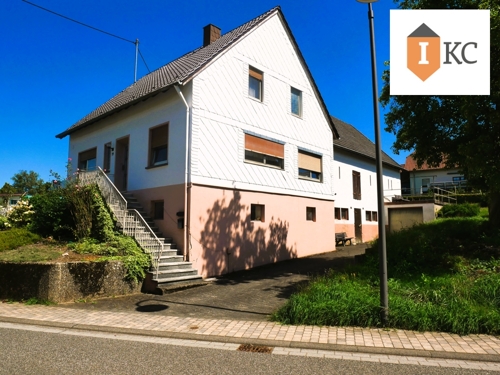 Vorder- und Giebelansicht