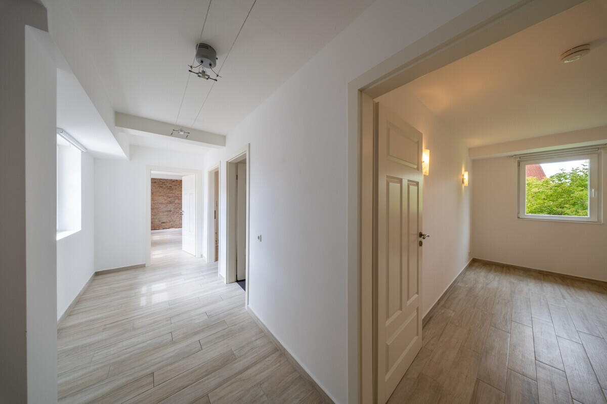 gallery-one