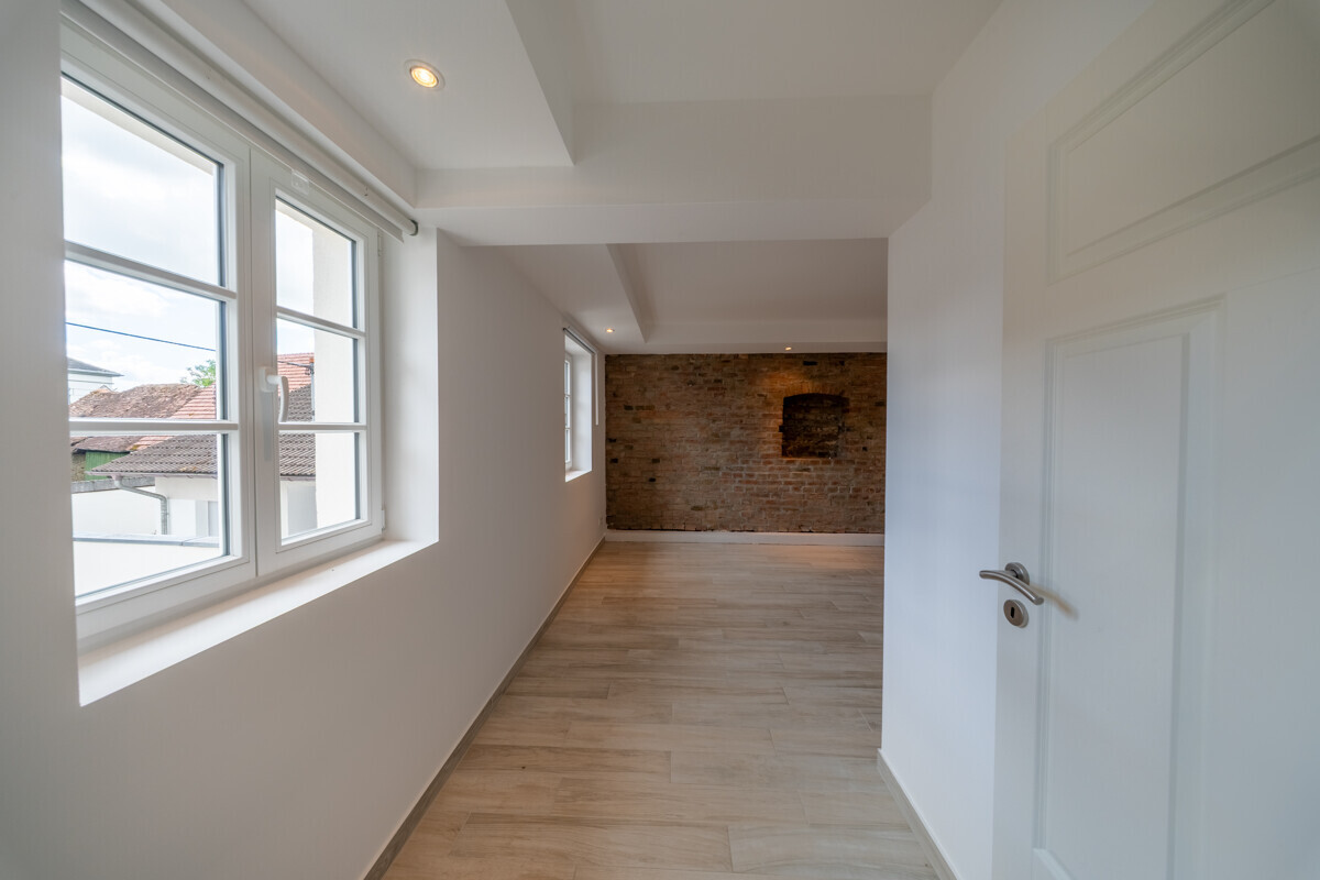 gallery-one