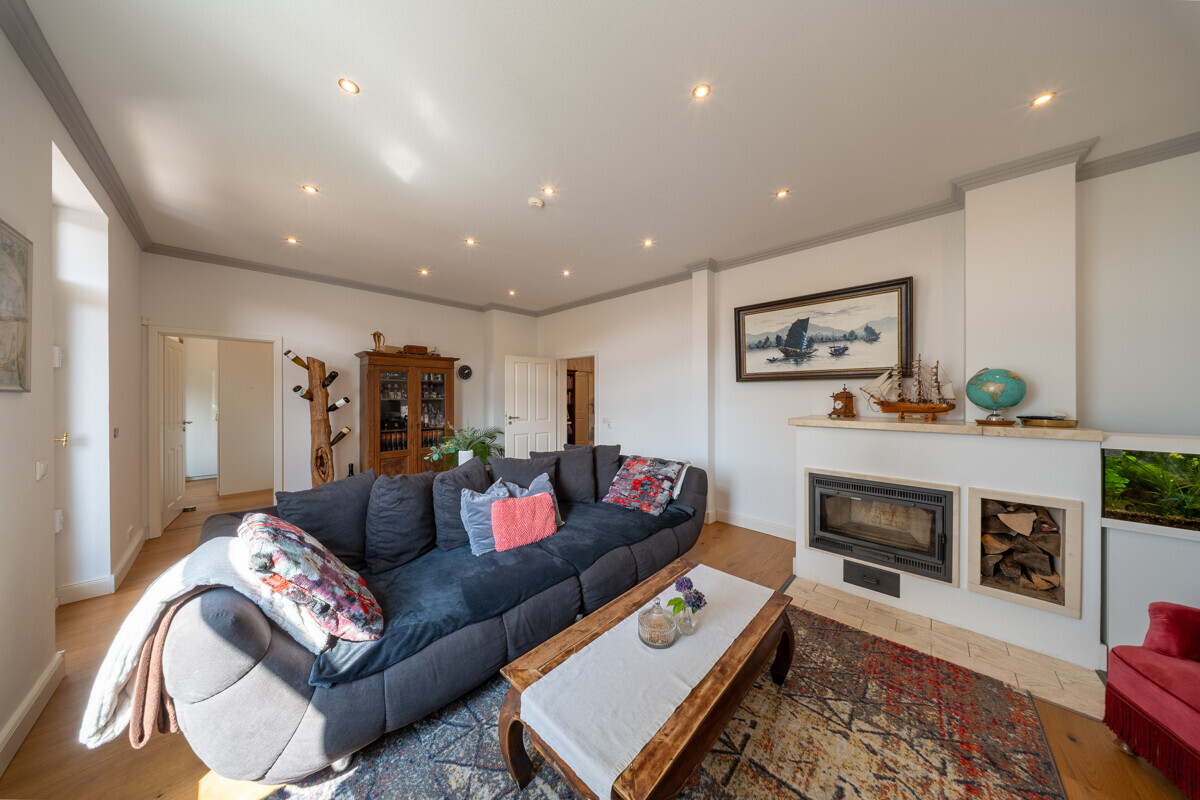 gallery-one