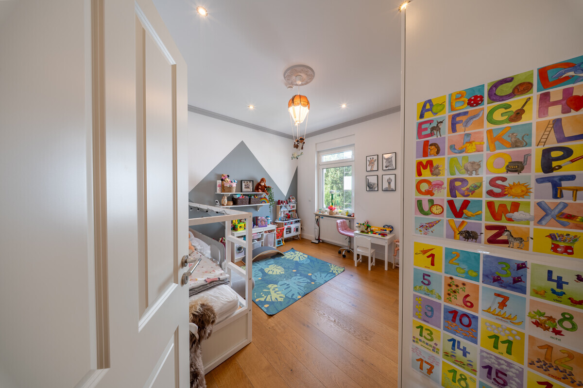 gallery-one