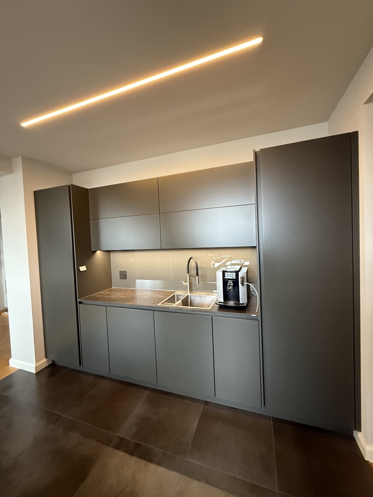 WIESBADEN (CITY - OST) Exklusives stilvolles Penthouse mit Dachterrasse und Panoramablick auf die Landeshauptstadt - Foto 4