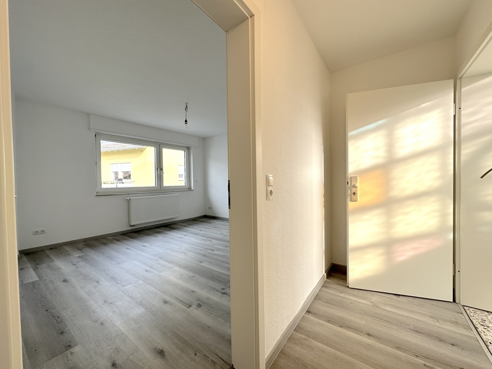 MA - Sandhofen Vollständig renovierte 2 ZKB im 1. OG von einem 5 FH - Photo 4