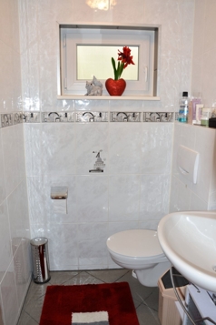 separates WC Untergeschoss