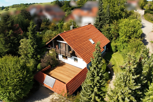 Beispielhafte Dachterrasse (KI-generiert)