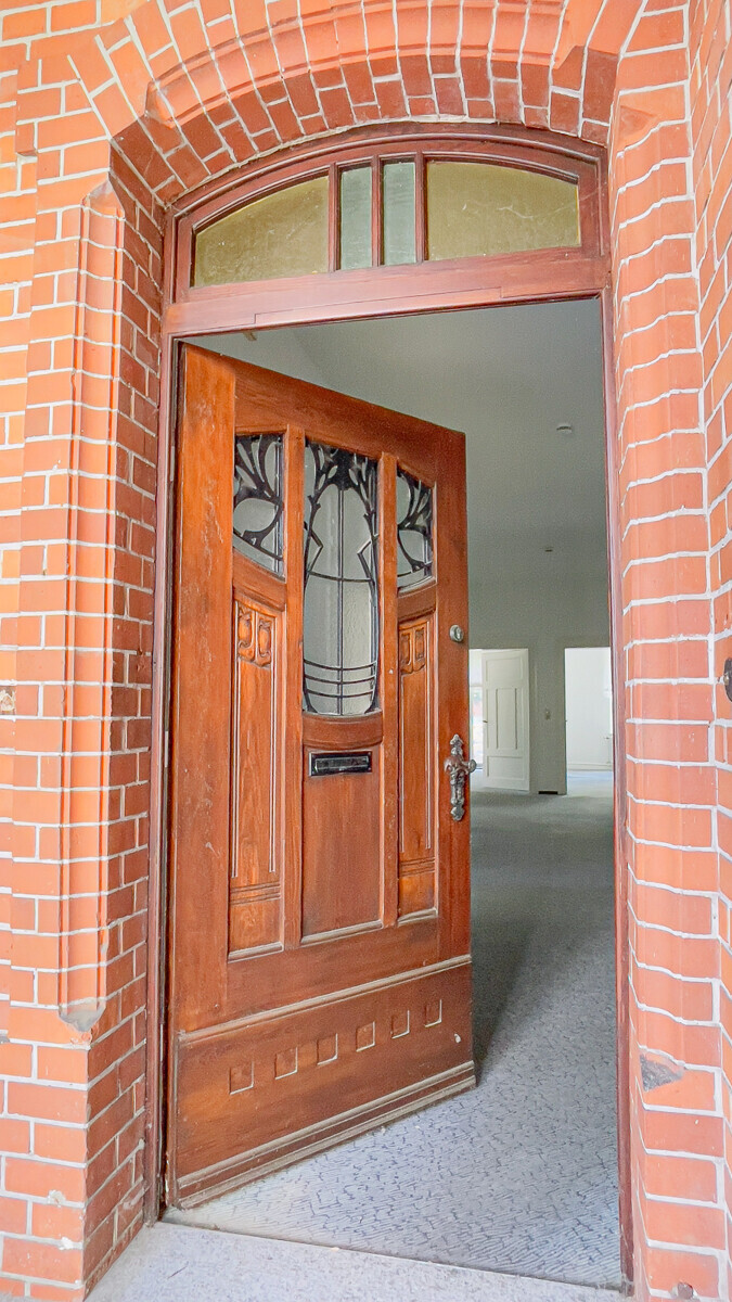 Vollholztüren in Handwerkskunst