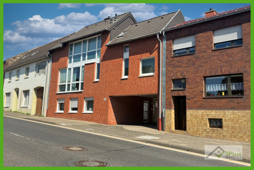 5Plus Immo Mehrfamilienhaus Langerwehe Straßenansicht