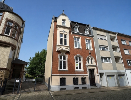 Straßenansicht