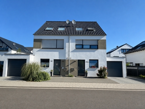 Straßenansicht